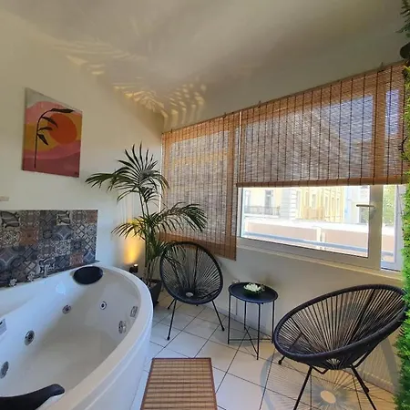 Kentia Modern/artistic Apartment Iraklio
